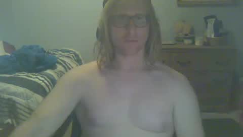 Snapshot of gnger31foru chatting on December 2024 12:30:02 AM Steven Meadow online show from December 2024 12:30:02 AM