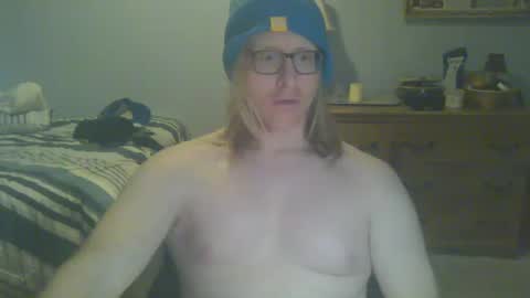 Snapshot of gnger31foru chatting on December 2024 12:48:02 AM Steven Meadow online show from December 2024 12:48:02 AM