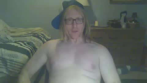 Snapshot of gnger31foru chatting on December 2024 02:09:01 AM Steven Meadow online show from December 2024 02:09:01 AM