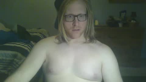 Snapshot of gnger31foru chatting on December 2024 02:03:02 AM Steven Meadow online show from December 2024 02:03:02 AM