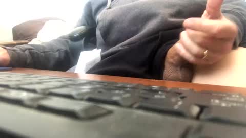 Snapshot of gngnxxx chatting on February 2025 07:41:01 PM gngnxxx online show from February 2025 07:41:01 PM