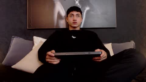 steven online show from January 2025 07:24:01 PM