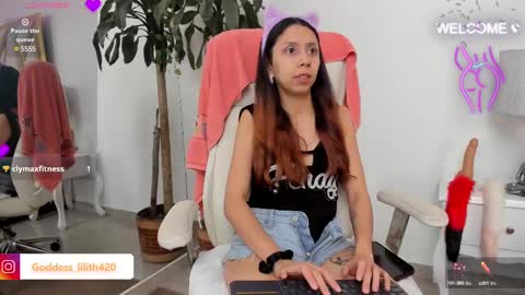 Lilith online show from December 2024 02:30:02 AM