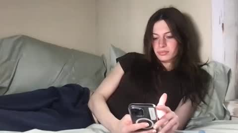 Snapshot of goddess_larz chatting on November 2025 07:56:02 PM goddess_larz online show from November 2025 07:56:02 PM