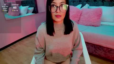 M A R T I N A  online show from March 2025 02:12:01 PM