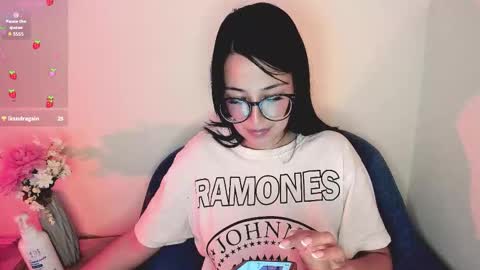 M A R T I N A  online show from November 2025 12:21:02 AM