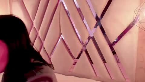 M A R T I N A  online show from February 2026 12:35:02 PM