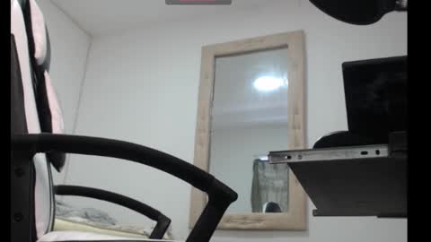 Snapshot of goddess_valen chatting on November 2025 03:58:02 PM goddess_valen online show from November 2025 03:58:02 PM