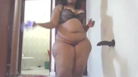 Snapshot of goddessebon chatting on December 2024 02:49:02 PM shasha big online show from December 2024 02:49:02 PM