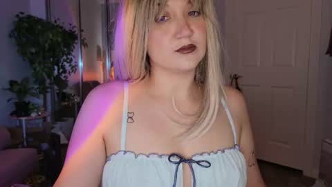 Snapshot of goddessemmy chatting on August 2026 04:59:02 AM Goddess Emmy online show from August 2026 04:59:02 AM