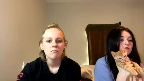 feyaa22 online show from December 2024 02:30:02 PM