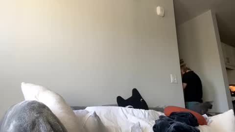 feyaa22 online show from December 2024 02:33:01 PM