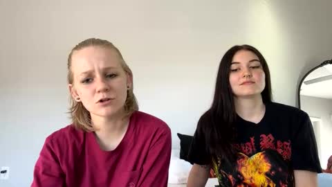 feyaa22 online show from January 2025 04:00:01 PM