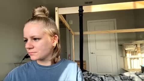 feyaa22 online show from January 2025 01:16:02 PM