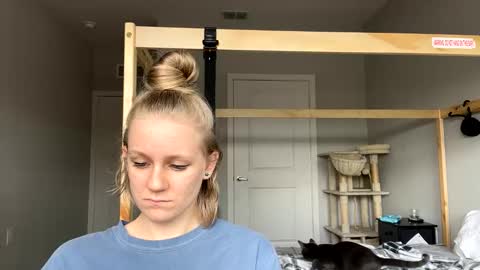 feyaa22 online show from January 2025 04:19:02 PM