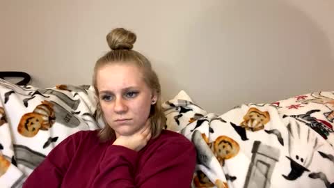 feyaa22 online show from February 2025 01:19:02 AM