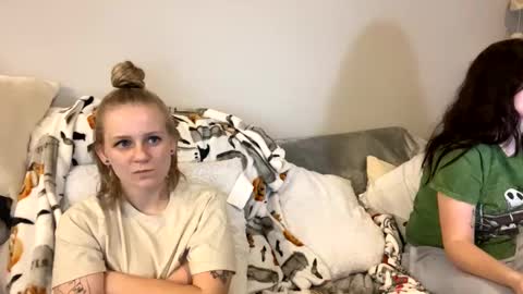 feyaa22 online show from February 2025 01:08:01 AM