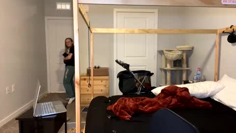 feyaa22 online show from March 2025 01:15:01 AM