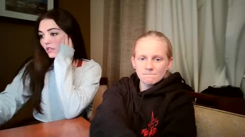 feyaa22 online show from October 2025 04:09:02 AM