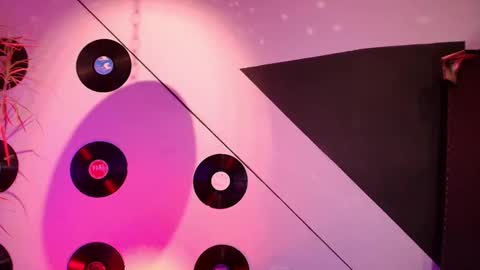 Snapshot of goddessjulieta chatting on November 2025 06:35:01 PM Julieta online show from November 2025 06:35:01 PM