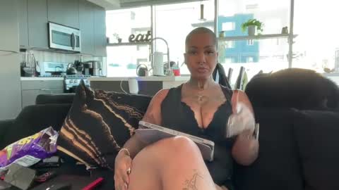 Snapshot of goddesskalitha chatting on September 2025 12:44:02 AM Goddess Kalitha online show from September 2025 12:44:02 AM