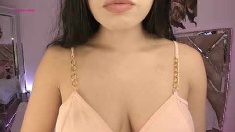 Linda online show from December 2024 11:12:02 PM