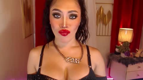Snapshot of goddessquinnie chatting on February 2026 08:27:02 AM quinnie online show from February 2026 08:27:02 AM