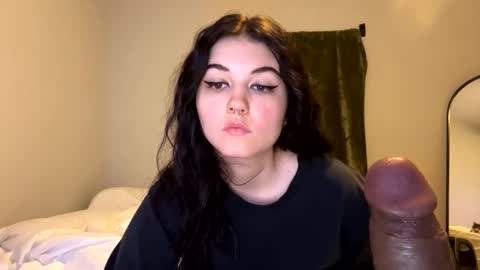 Snapshot of goddessshadowraven chatting on December 2024 04:42:01 PM Goddess Raven online show from December 2024 04:42:01 PM