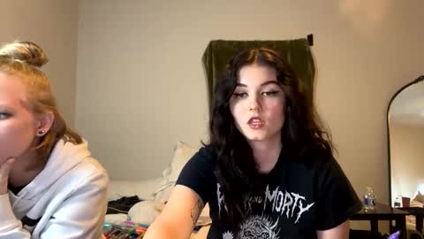 Snapshot of goddessshadowraven chatting on December 2024 12:29:02 AM Goddess Raven online show from December 2024 12:29:02 AM