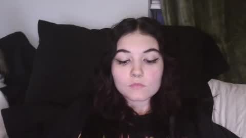 Snapshot of goddessshadowraven chatting on December 2024 12:59:02 AM Goddess Raven online show from December 2024 12:59:02 AM