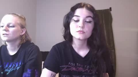 Snapshot of goddessshadowraven chatting on December 2024 01:39:02 AM Goddess Raven online show from December 2024 01:39:02 AM