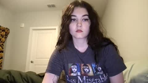 Snapshot of goddessshadowraven chatting on January 2025 11:46:01 PM Goddess Raven online show from January 2025 11:46:01 PM