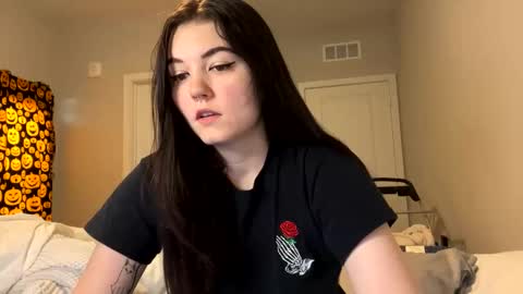 Snapshot of goddessshadowraven chatting on January 2025 04:04:02 PM Goddess Raven online show from January 2025 04:04:02 PM