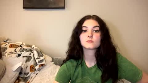 Snapshot of goddessshadowraven chatting on February 2025 01:08:01 AM Goddess Raven online show from February 2025 01:08:01 AM