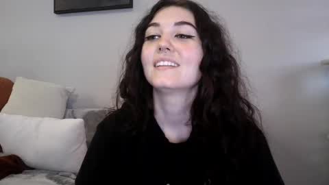 Snapshot of goddessshadowraven chatting on February 2025 08:19:02 PM Goddess Raven online show from February 2025 08:19:02 PM