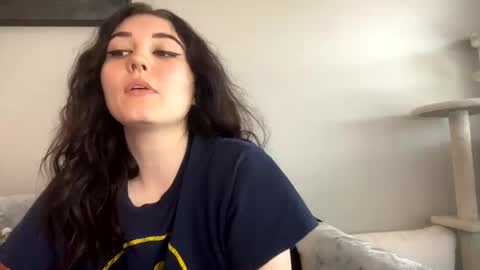 Snapshot of goddessshadowraven chatting on March 2025 04:14:01 PM Goddess Raven online show from March 2025 04:14:01 PM