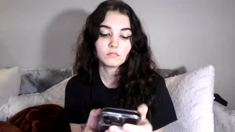 Snapshot of goddessshadowraven chatting on March 2025 01:45:02 AM Goddess Raven online show from March 2025 01:45:02 AM