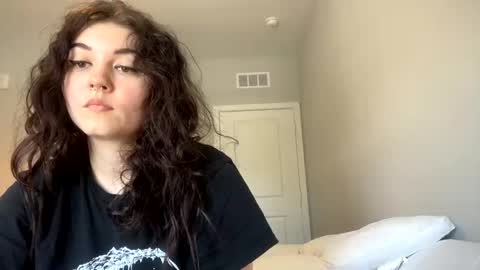 Snapshot of goddessshadowraven chatting on March 2025 03:18:02 PM Goddess Raven online show from March 2025 03:18:02 PM