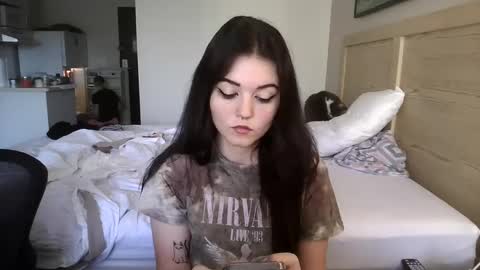 Snapshot of goddessshadowraven chatting on September 2025 04:52:02 PM Goddess Raven online show from September 2025 04:52:02 PM