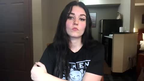 Snapshot of goddessshadowraven chatting on September 2025 04:58:02 AM Goddess Raven online show from September 2025 04:58:02 AM