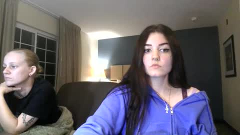 Snapshot of goddessshadowraven chatting on October 2025 12:47:01 AM Goddess Raven online show from October 2025 12:47:01 AM