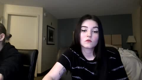 Snapshot of goddessshadowraven chatting on December 2025 03:34:02 AM Goddess Raven online show from December 2025 03:34:02 AM