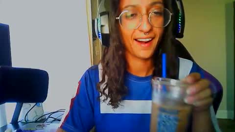 Snapshot of goddessvikkii chatting on January 2026 08:47:01 PM goddessvikkii online show from January 2026 08:47:01 PM