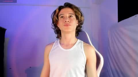 goddest_perseus_ online show from April 2026 08:25:02 PM