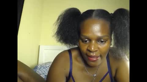 Snapshot of gold_melanin chatting on May 2026 11:46:02 PM gold_melanin online show from May 2026 11:46:02 PM
