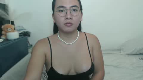 bella online show from April 2026 01:32:01 AM