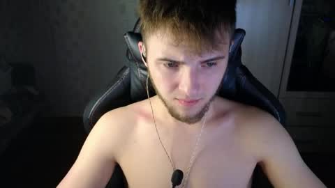 Golden boyyy21 online show from April 2026 09:38:02 PM