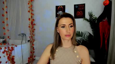 Snapshot of goldenlighte chatting on November 2025 11:21:01 AM Olivia online show from November 2025 11:21:01 AM