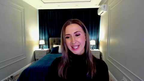 Snapshot of goldenlighte chatting on November 2025 05:07:02 AM Olivia online show from November 2025 05:07:02 AM