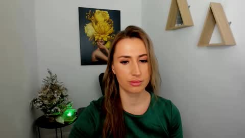 Snapshot of goldenlighte chatting on December 2025 10:13:02 AM Olivia online show from December 2025 10:13:02 AM